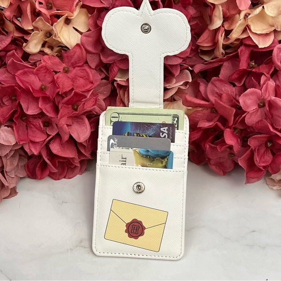 Harry Potter Hedwig the Owl Hogwarts Slim Wallet - Picture 6 of 11